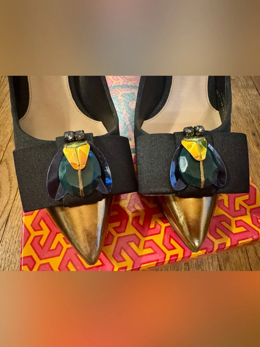 Tory Burch Black Pointed Toe Beetle Scarab Embellished Pumps - W9